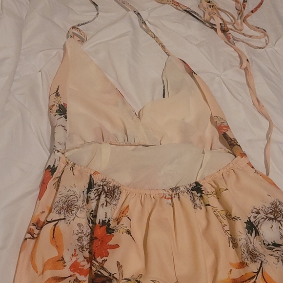 Backless/Wrap Floral Dress Size L - Picture 2 of 2